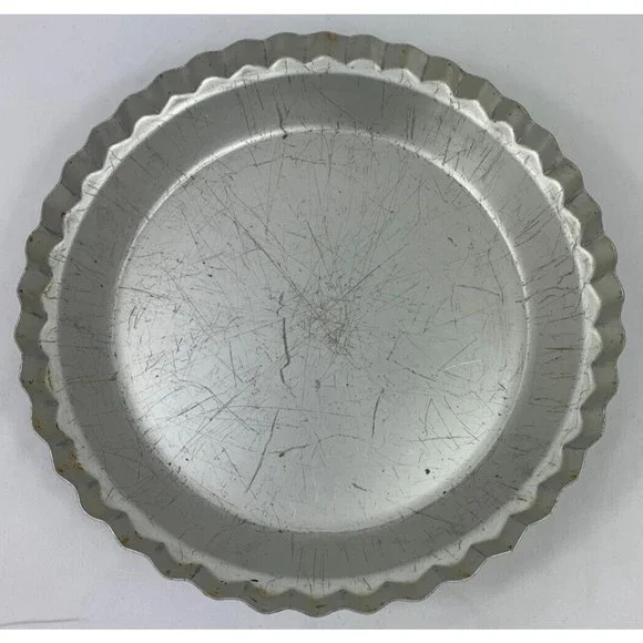 Vintage Wearever #2865 Fluted Aluminum Pie Pan Dish Plate 10 x 3/4